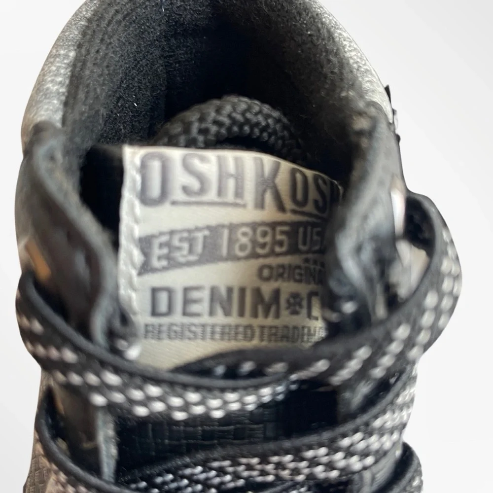 NWT Osh Kosh Toddler Boys Ramon Boots